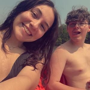 Meet your Posher, Carley